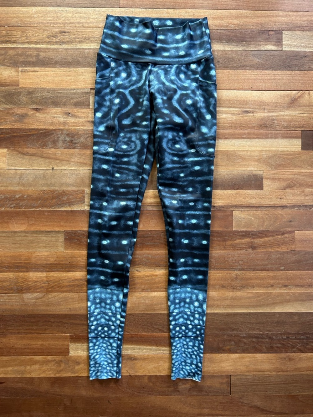 Waterlust whale shark swim leggings S